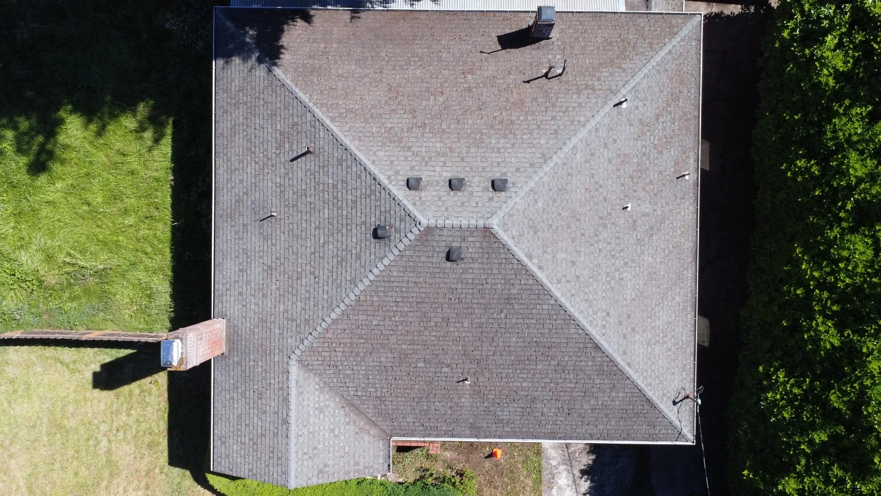 Exterior cleaning service in Aloha Oregon