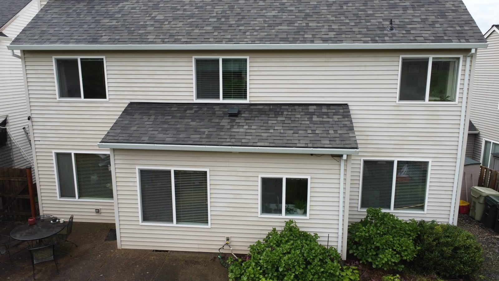 House siding after washing for listing preparation