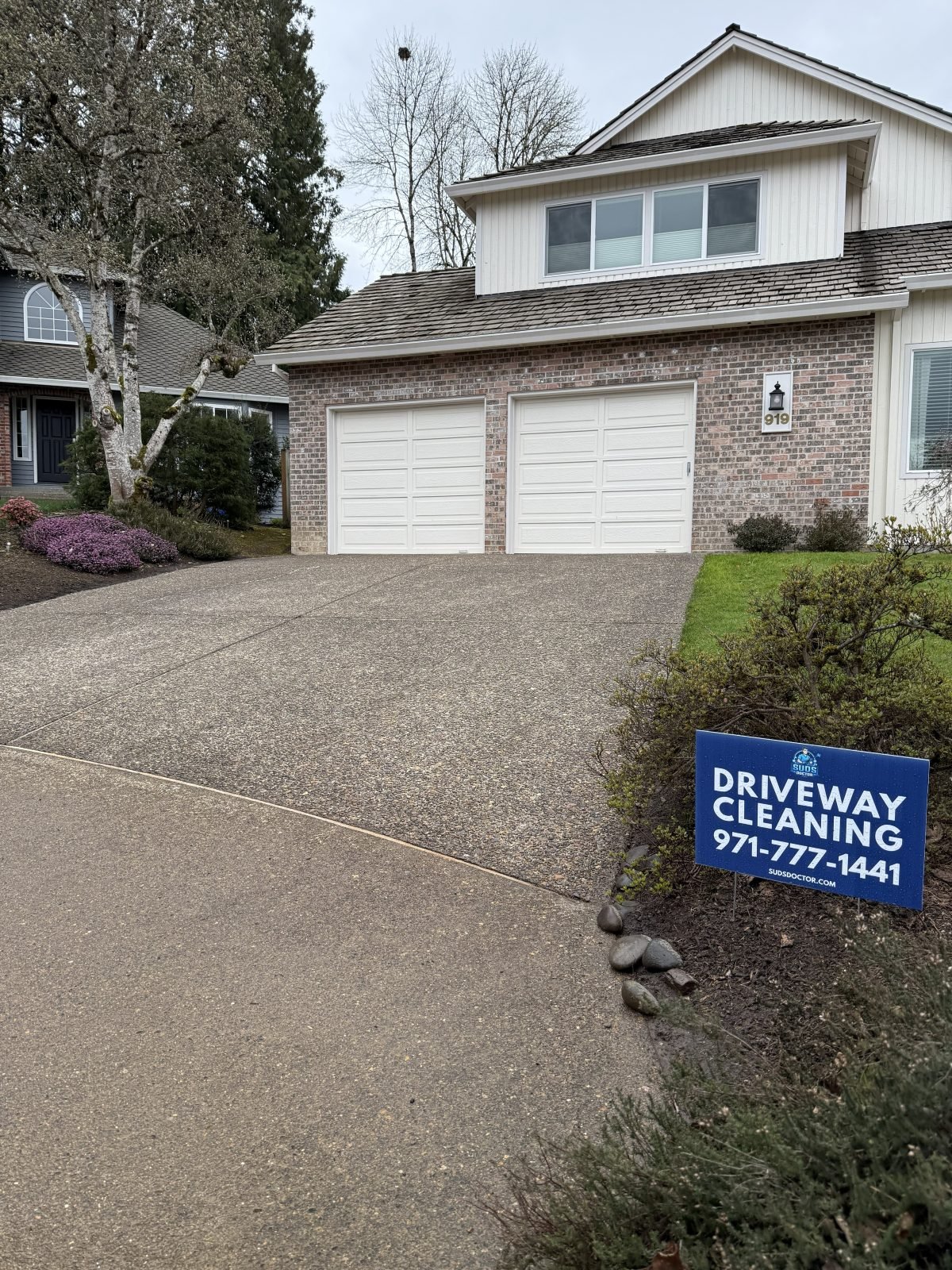 Exterior cleaning in Tigard, Oregon Exterior cleaning in Tigard, Oregon